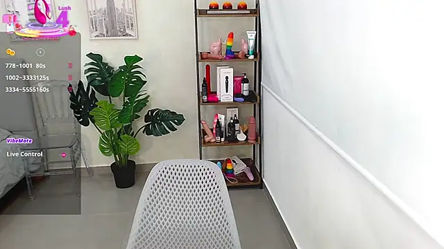 Sassy--Girl online show from 03.13.25