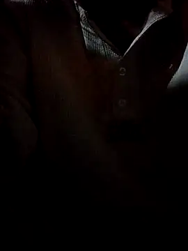 Snapshot of rodovlaz chatting on 10.31.25 rodovlaz online show from 10.31.25