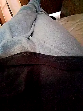 Snapshot of rodovlaz chatting on 11.25.25 rodovlaz online show from 11.25.25