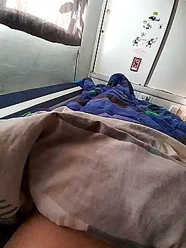 Snapshot of rodovlaz chatting on 11.27.25 rodovlaz online show from 11.27.25