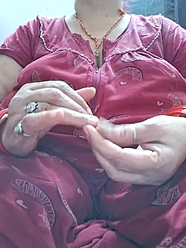 Snapshot of Kavya_XX chatting on 09.28.25 Kavya XX online show from 09.28.25