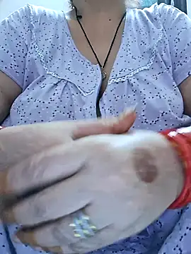 Snapshot of Kavya_XX chatting on 10.05.25 Kavya XX online show from 10.05.25