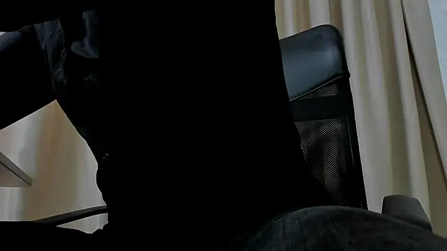 Snapshot of ClintMasters chatting on 02.22.25 ClintMasters online show from 02.22.25