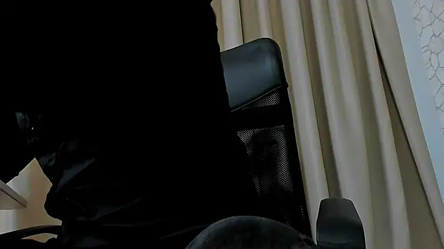 Snapshot of ClintMasters chatting on 02.22.25 ClintMasters online show from 02.22.25