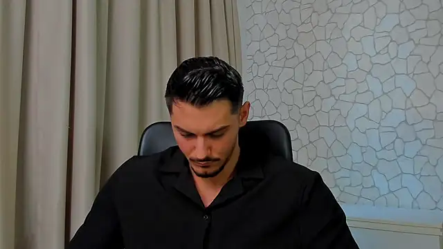 Snapshot of ClintMasters chatting on 02.24.25 ClintMasters online show from 02.24.25