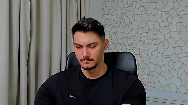 Snapshot of ClintMasters chatting on 03.05.25 ClintMasters online show from 03.05.25