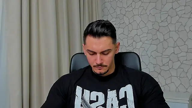 Snapshot of ClintMasters chatting on 03.08.25 ClintMasters online show from 03.08.25