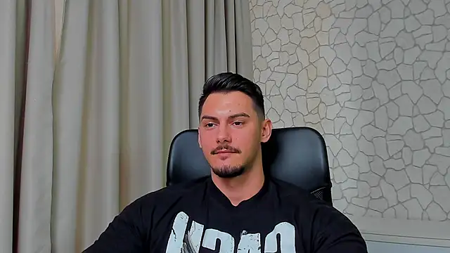 Snapshot of ClintMasters chatting on 03.11.25 ClintMasters online show from 03.11.25