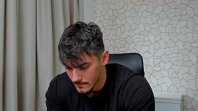 Snapshot of ClintMasters chatting on 03.18.25 ClintMasters online show from 03.18.25