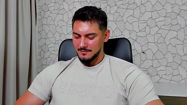 Snapshot of ClintMasters chatting on 09.09.25 ClintMasters online show from 09.09.25