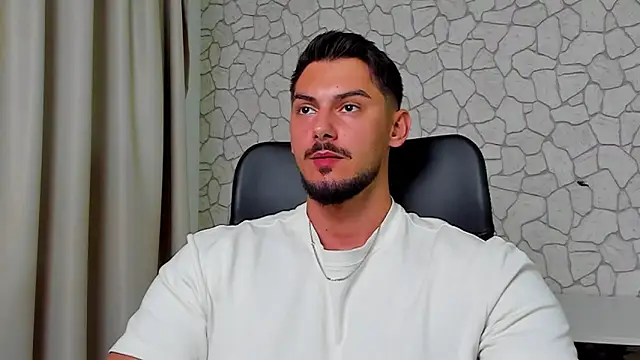 Snapshot of ClintMasters chatting on 09.13.25 ClintMasters online show from 09.13.25