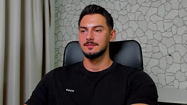 Snapshot of ClintMasters chatting on 09.17.25 ClintMasters online show from 09.17.25