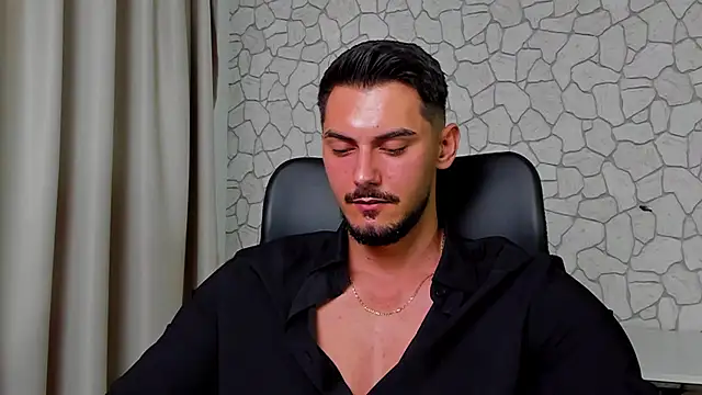 Snapshot of ClintMasters chatting on 09.21.25 ClintMasters online show from 09.21.25