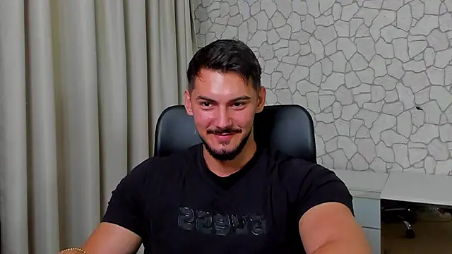 Snapshot of ClintMasters chatting on 09.30.25 ClintMasters online show from 09.30.25