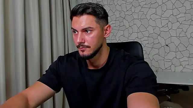 Snapshot of ClintMasters chatting on 10.08.25 ClintMasters online show from 10.08.25