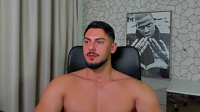 Snapshot of ClintMasters chatting on 10.25.25 ClintMasters online show from 10.25.25