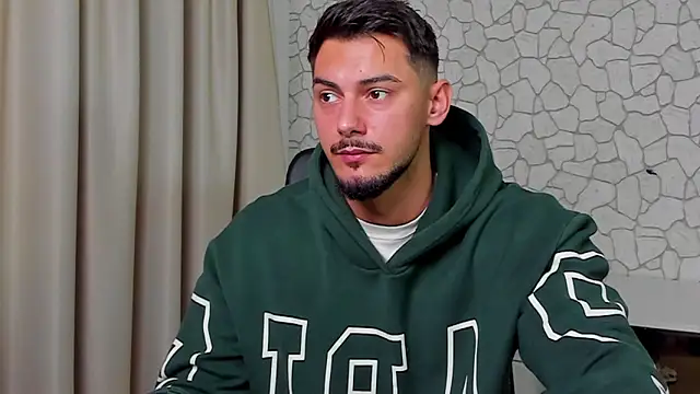 Snapshot of ClintMasters chatting on 11.06.25 ClintMasters online show from 11.06.25