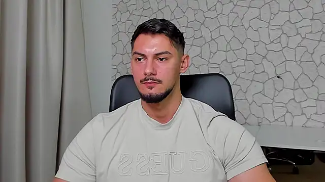 Snapshot of ClintMasters chatting on 11.07.25 ClintMasters online show from 11.07.25