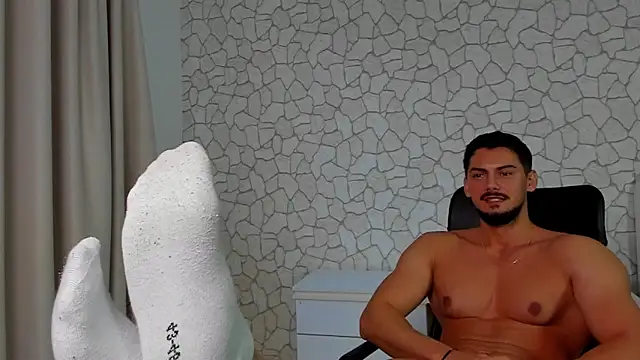 Snapshot of ClintMasters chatting on 11.24.25 ClintMasters online show from 11.24.25