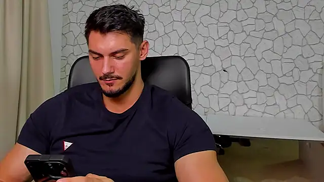 Snapshot of ClintMasters chatting on 12.02.25 ClintMasters online show from 12.02.25