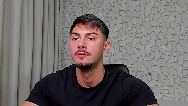 Snapshot of ClintMasters chatting on 12.16.25 ClintMasters online show from 12.16.25