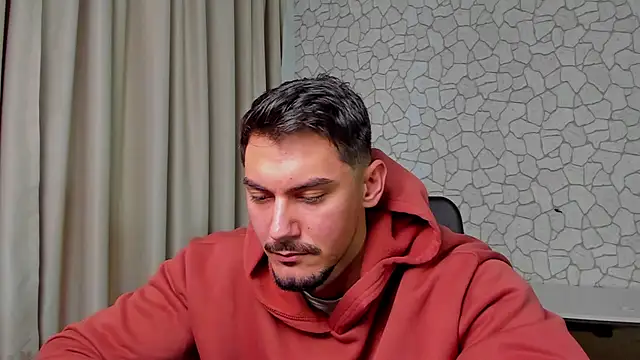 Snapshot of ClintMasters chatting on 01.12.26 ClintMasters online show from 01.12.26