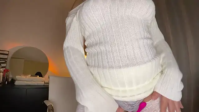 xSelena online show from 01.11.25