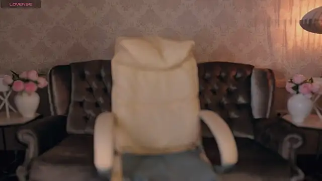 Daphne Moss online show from 10.23.25