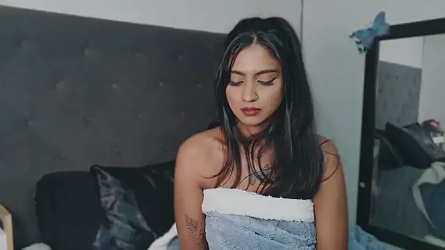 Delilah Blazee online show from 06.06.26