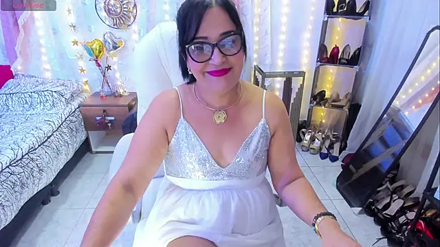 Snapshot of Chanel_Doll_ chatting on 03.08.25 Chanel Doll online show from 03.08.25