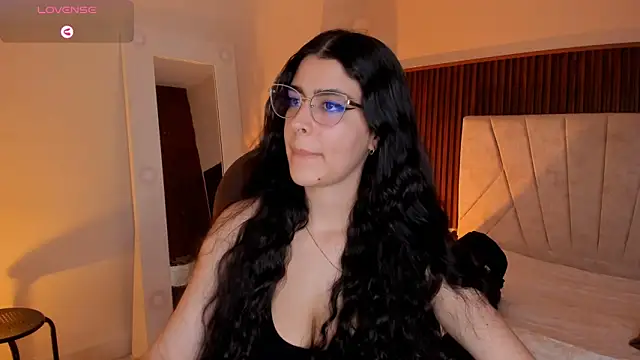  Niah  online show from 02.05.26