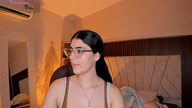  Niah  online show from 02.17.26