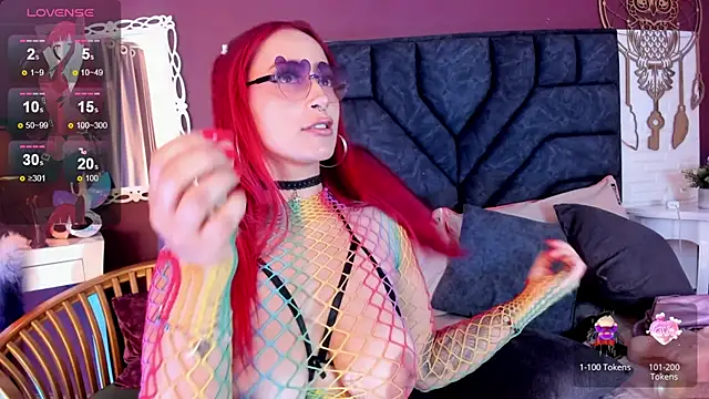 Mia-Bloom online show from 02.07.25