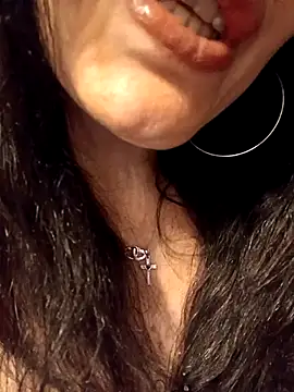 Snapshot of eva750 chatting on 12.30.24 eva750 online show from 12.30.24