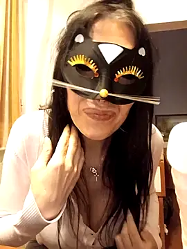 Snapshot of eva750 chatting on 03.08.25 eva750 online show from 03.08.25