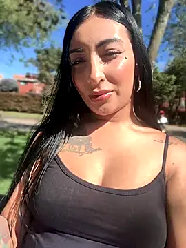 Snapshot of Kathy_bella18 chatting on 10.15.25 Kathy bella18 online show from 10.15.25