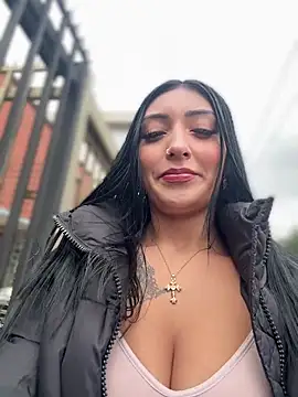 Snapshot of Kathy_bella18 chatting on 12.02.25 Kathy bella18 online show from 12.02.25