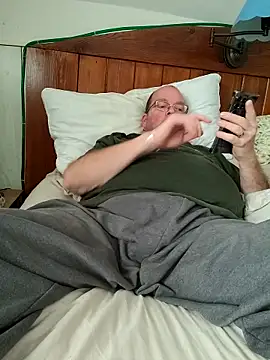 Snapshot of mrwizard4570 chatting on 02.11.26 mrwizard4570 online show from 02.11.26