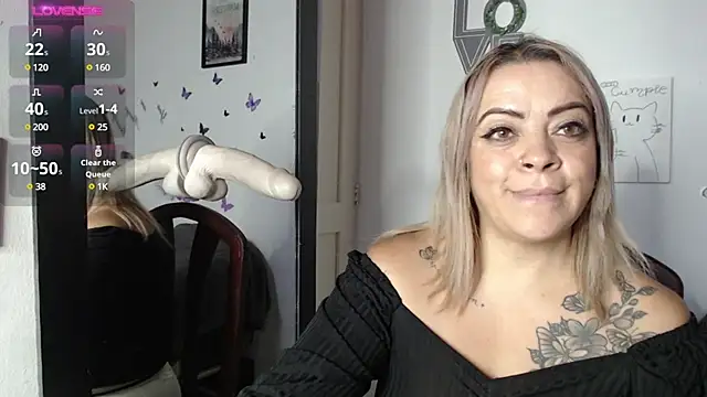 Snapshot of LIila28six chatting on 01.19.25 LIila28six online show from 01.19.25