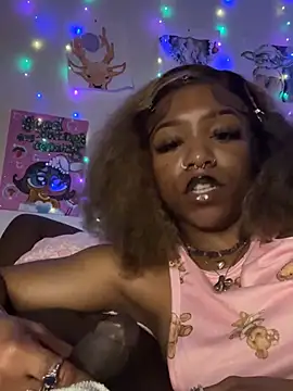 Snapshot of Kayyummy98 chatting on 03.19.25 Kayyummy98 online show from 03.19.25