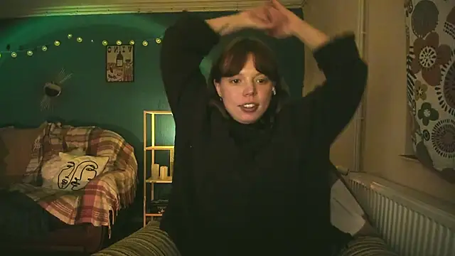 Snapshot of ClancyMorissey chatting on 02.19.25 ClancyMorissey online show from 02.19.25