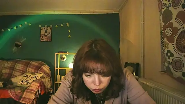 Snapshot of ClancyMorissey chatting on 02.25.25 ClancyMorissey online show from 02.25.25