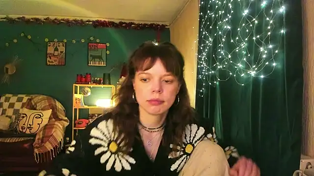 Snapshot of ClancyMorissey chatting on 12.13.25 ClancyMorissey online show from 12.13.25