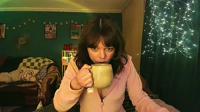 Snapshot of ClancyMorissey chatting on 02.28.26 ClancyMorissey online show from 02.28.26