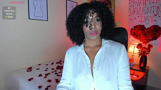 AitanaBrown  online show from 02.14.25