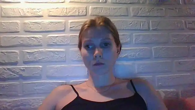 Snapshot of MaryMiton chatting on 01.05.26 MaryMiton online show from 01.05.26