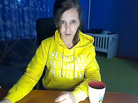 loveis007 online show from 12.04.25