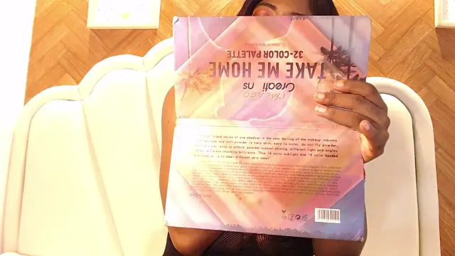 Snapshot of malorybrown chatting on 12.03.24 malorybrown online show from 12.03.24