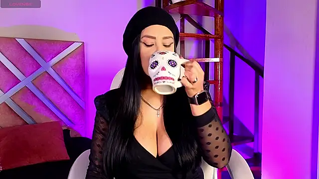  kelly hous36 online show from 02.25.25