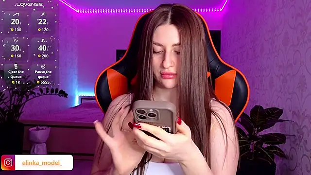 Snapshot of Elishka_ chatting on 01.14.26 Elishka online show from 01.14.26